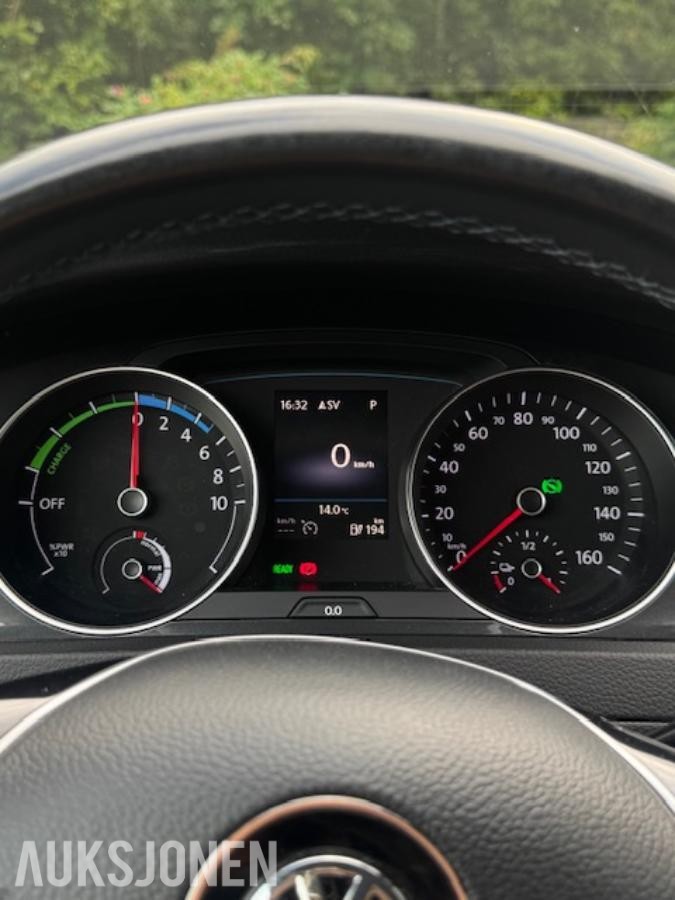 2019 Volkswagen E-Golf 136hk Adaptiv cruisekontroll, Kupevarmer Nylig EU godkjent