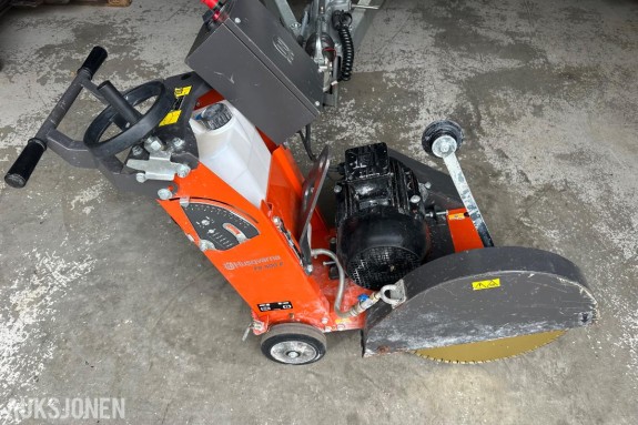 1900 Husqvarna FS 500 E Gulv og betongsag med nytt diamantblad