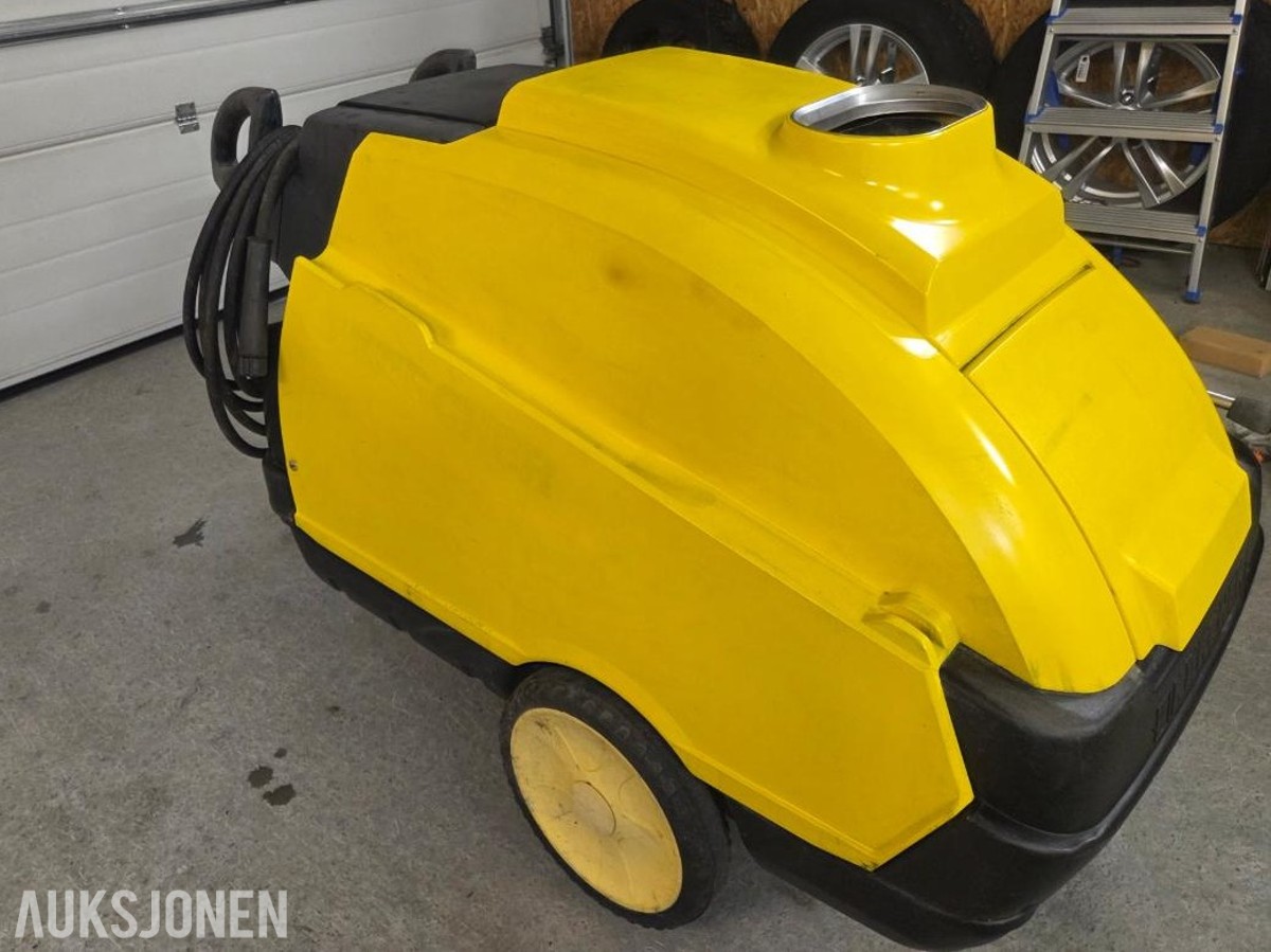 Varmtvanns Høytrykkspyler - Karcher Hds 695s