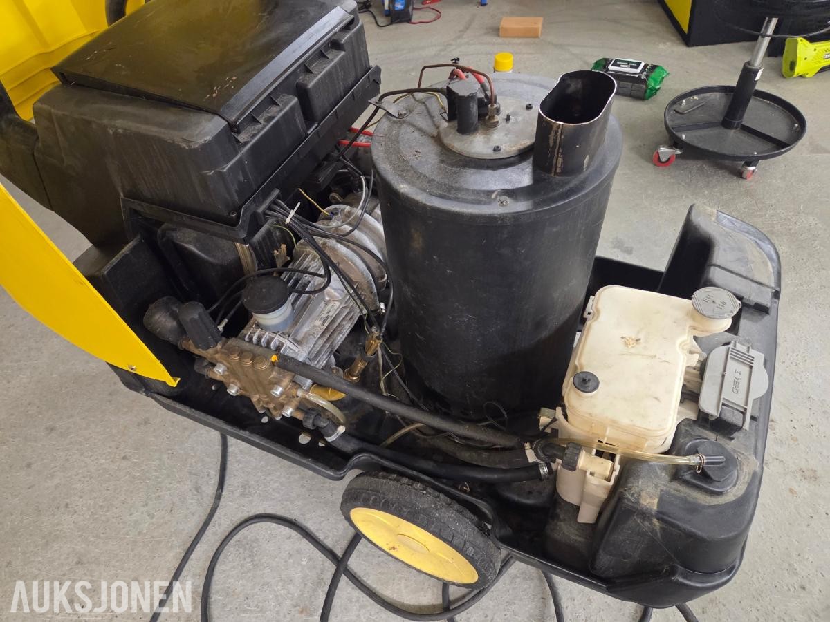 Varmtvanns Høytrykkspyler - Karcher Hds 695s