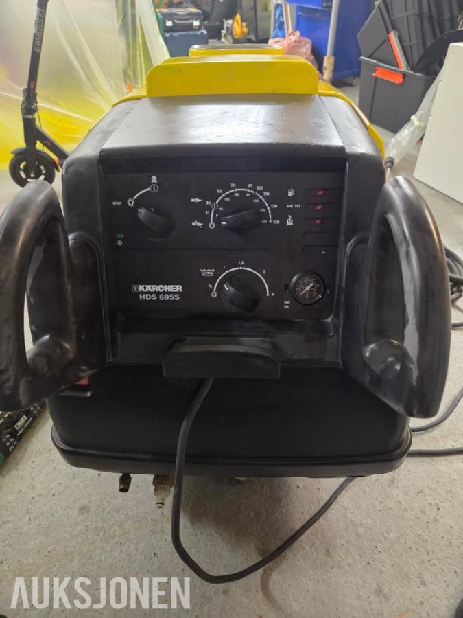 Varmtvanns Høytrykkspyler - Karcher Hds 695s