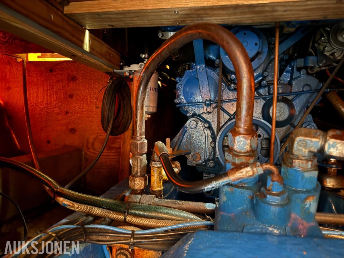 1975 Huwa 26 fot båt  -  med opplagshenger - ingen minstepris