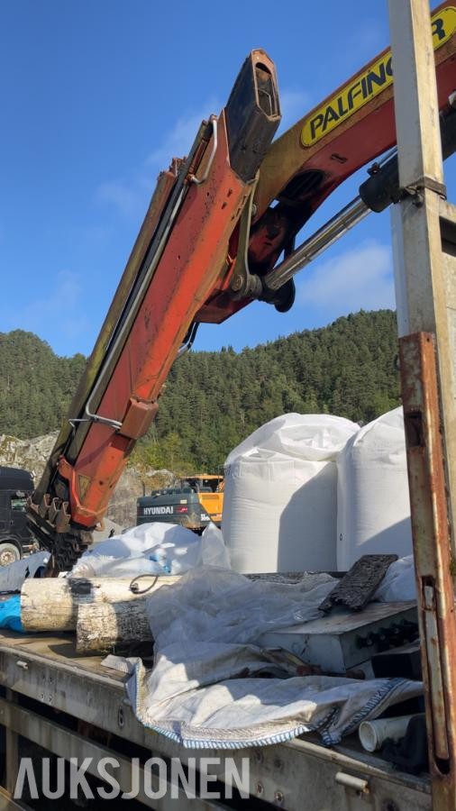 Iveco med Palfinger  pk 13000 kran - delebil