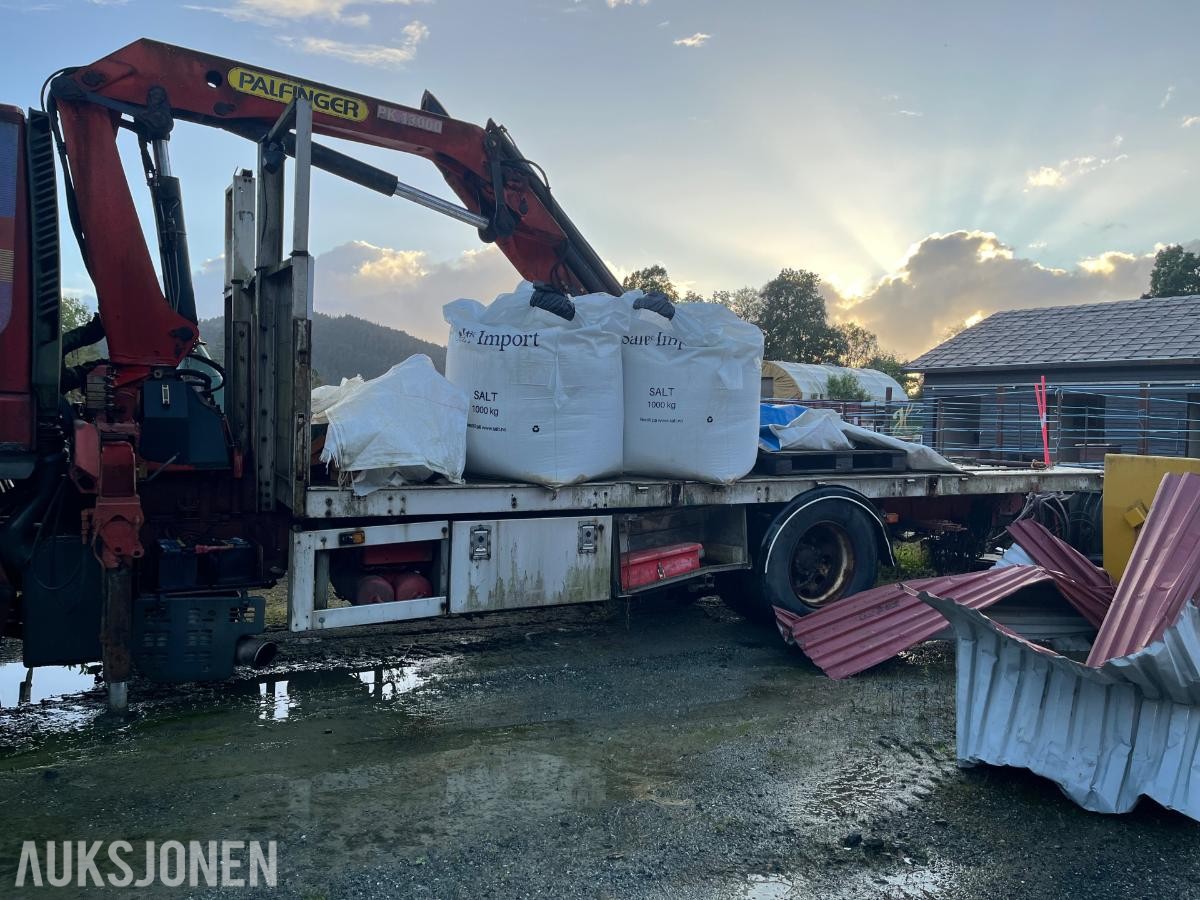 Iveco med Palfinger  pk 13000 kran - delebil