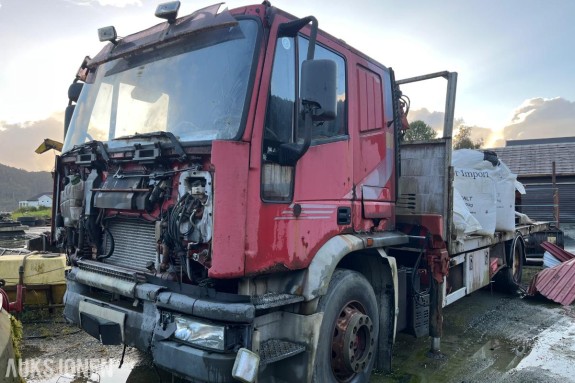 Iveco med Palfinger pk 13000 kran - delebil