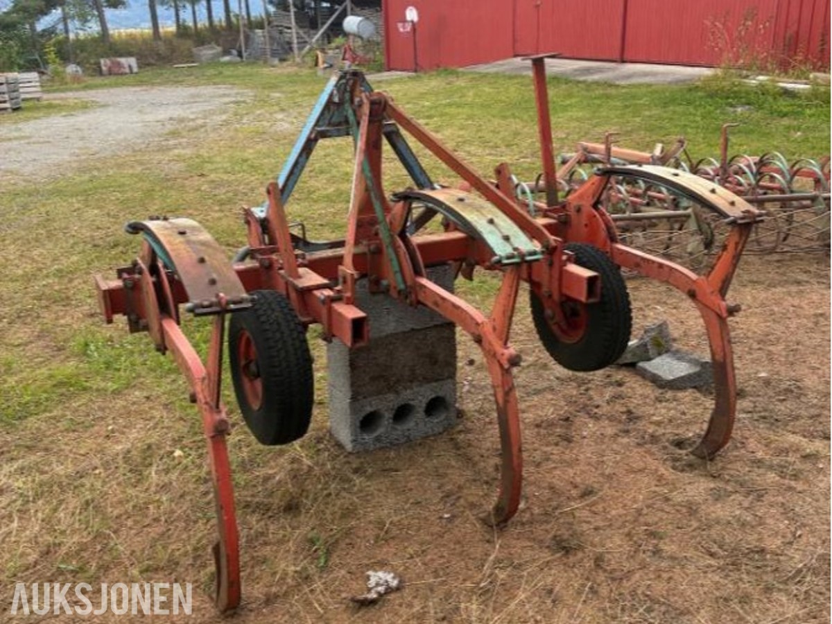 1980 Kverneland Grubber M nr 2259