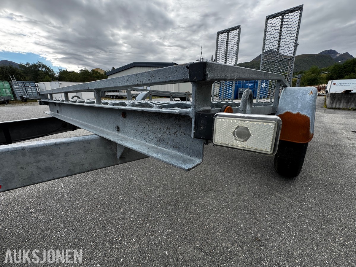 Tredal Maskinhenger T-23-M - Totalvekt 2300 kg