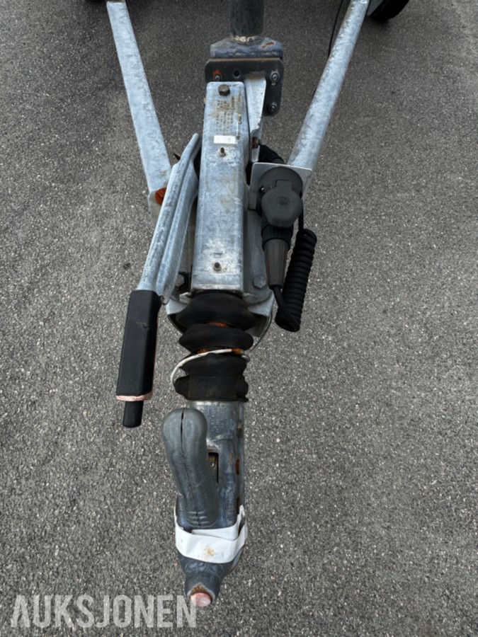 Tredal Maskinhenger T-23-M - Totalvekt 2300 kg