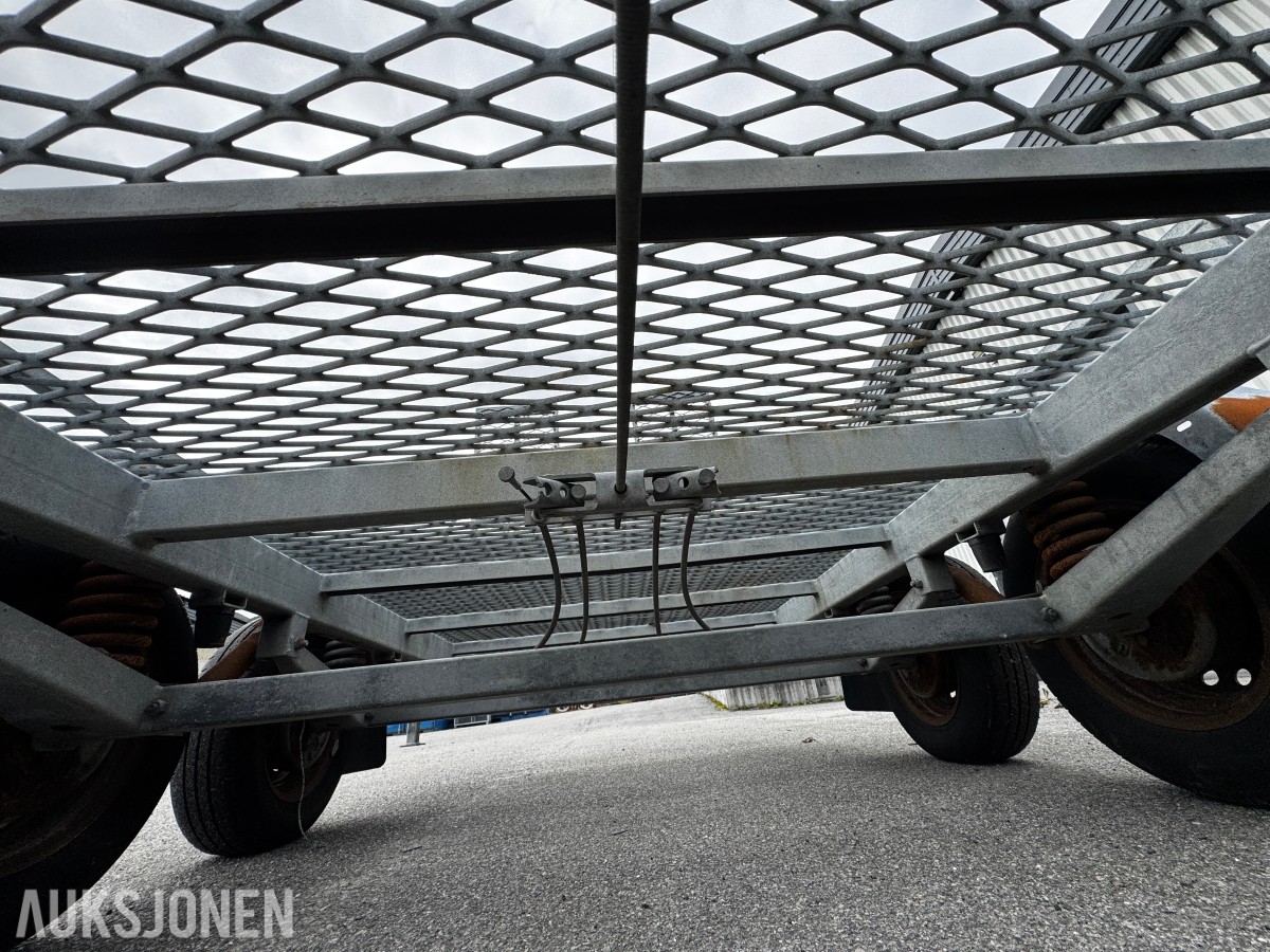 Tredal Maskinhenger T-23-M - Totalvekt 2300 kg