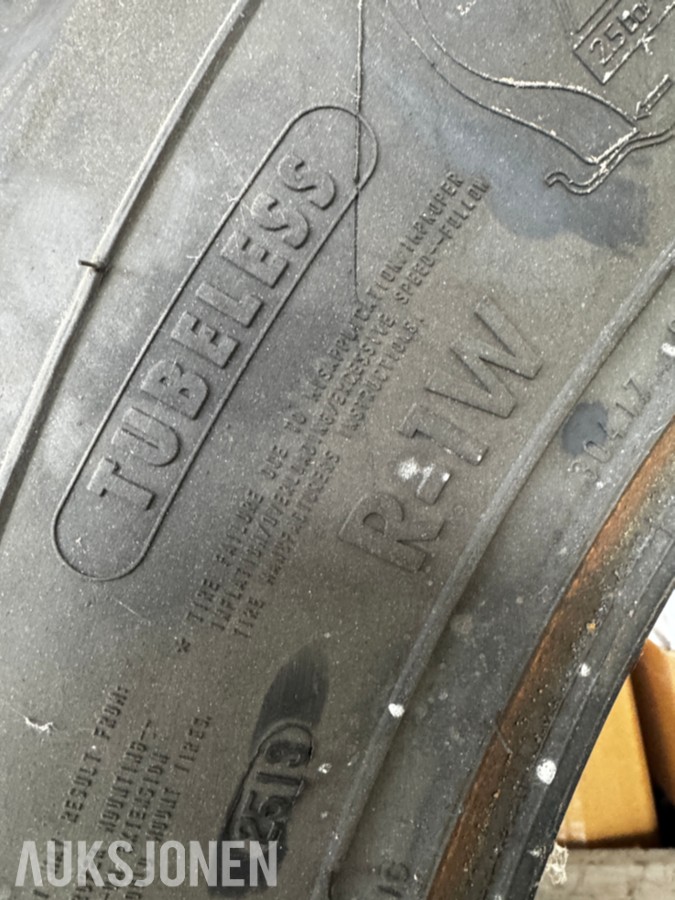 Continental Contract AC 65 - 440/65R28 - 1 stk traktordekk