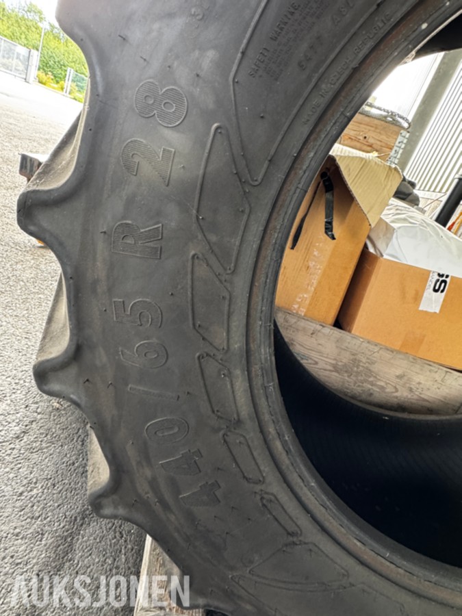 Continental Contract AC 65 - 440/65R28 - 1 stk traktordekk