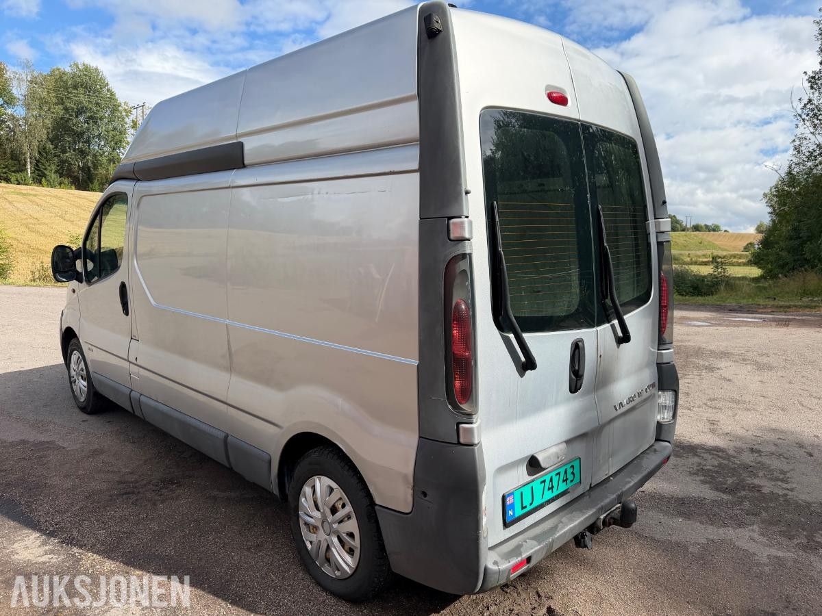 2004 Opel Vivaro 1.9 101hk hengerfeste s+v dekk