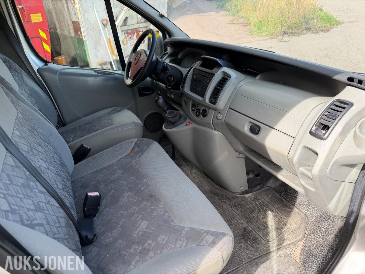 2004 Opel Vivaro 1.9 101hk hengerfeste s+v dekk