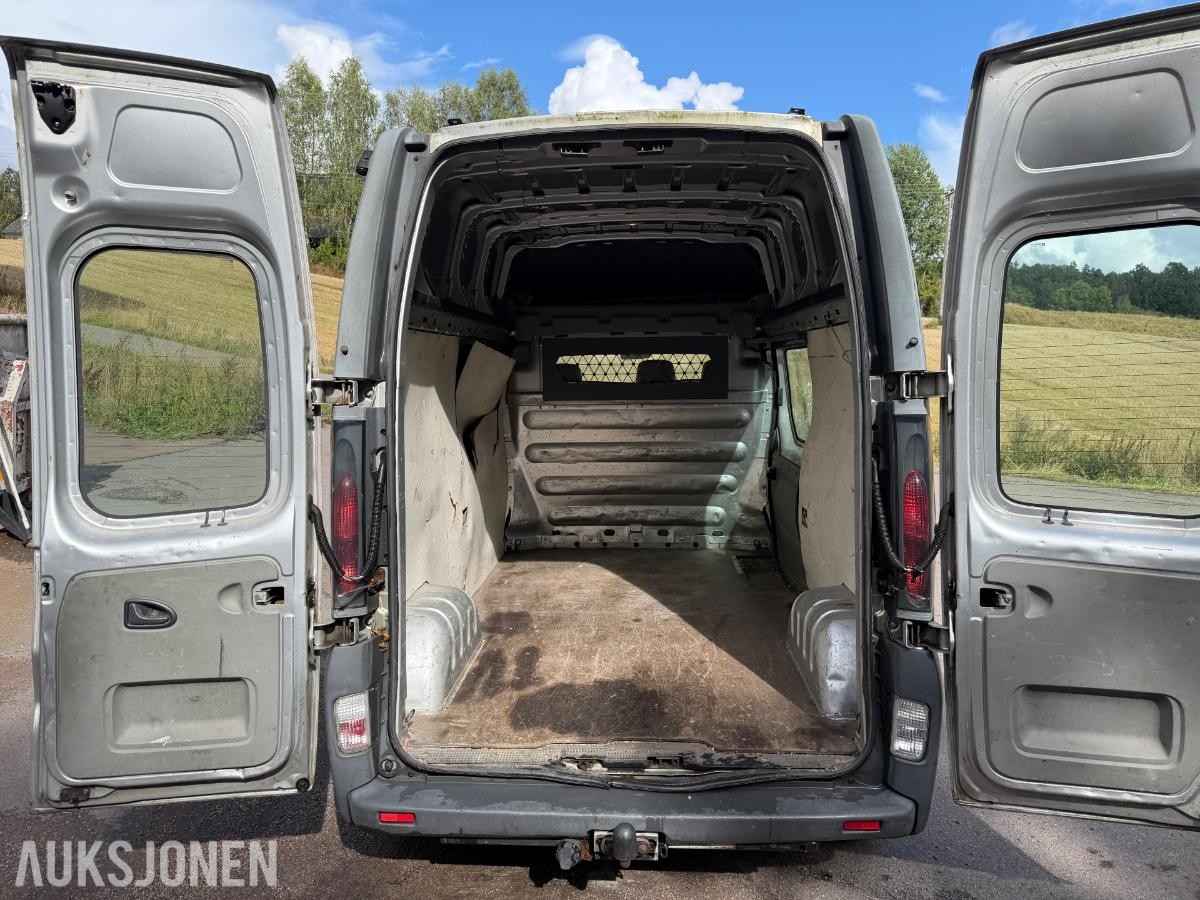 2004 Opel Vivaro 1.9 101hk hengerfeste s+v dekk