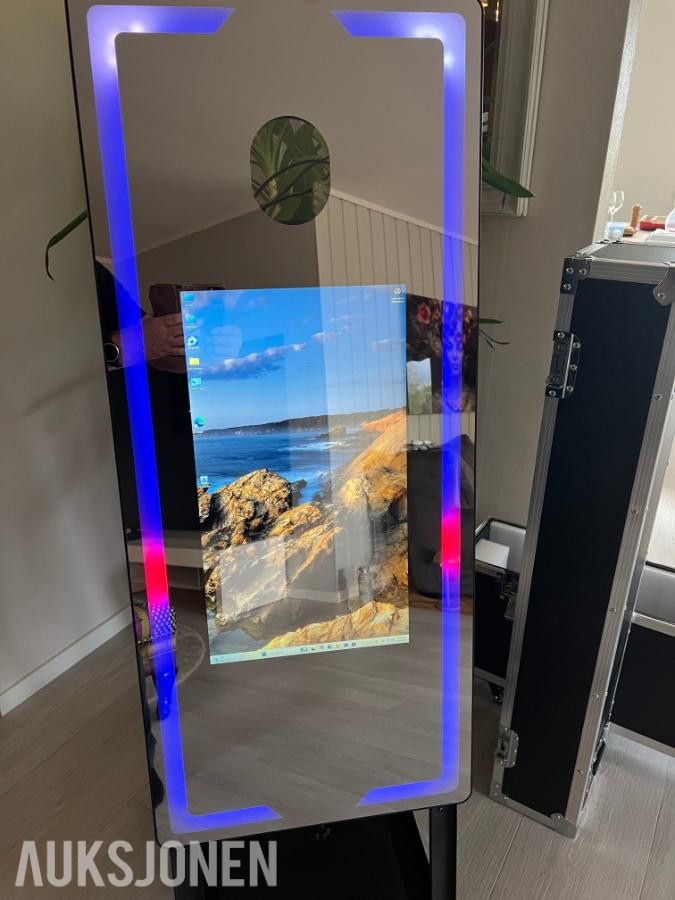 2024 Fotoboks/selfieboks til profesjonelle - Magic Mirror photoboth