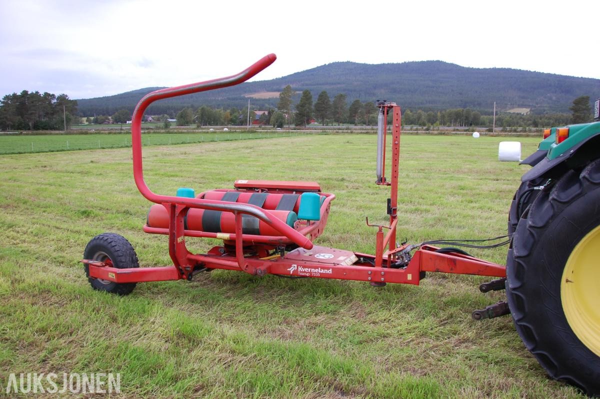 2000 Kverneland Taarup 7335