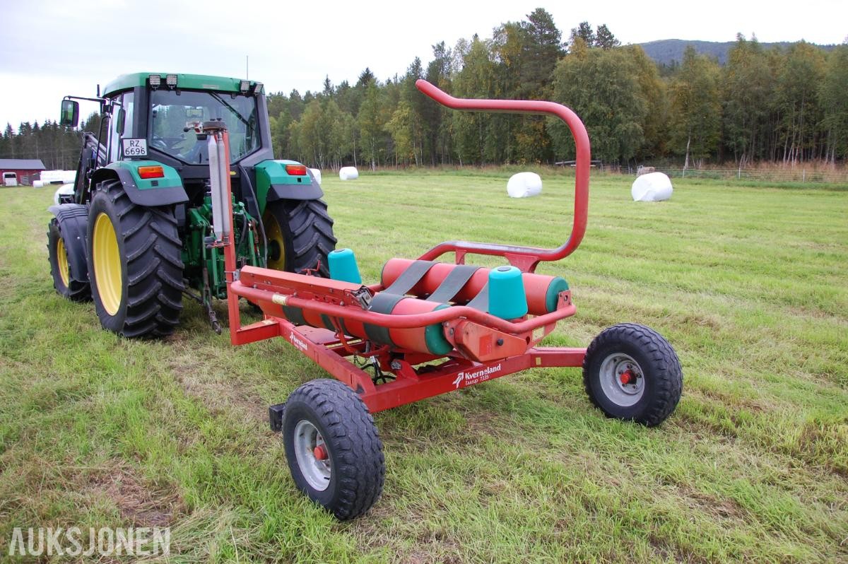 2000 Kverneland Taarup 7335