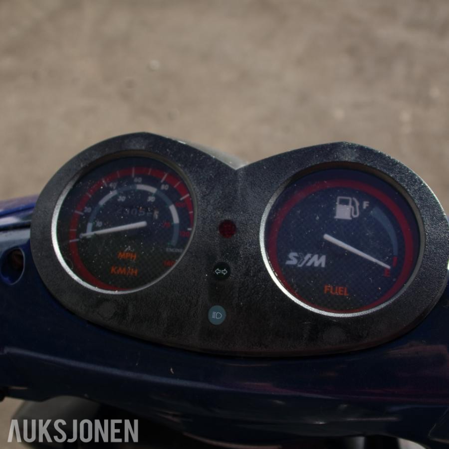 2001 SYM Shark 125 scooter
