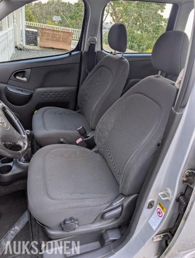2004 Toyota Yaris Verso 1.4 Diesel, Reparasjonsobjekt/Delebil