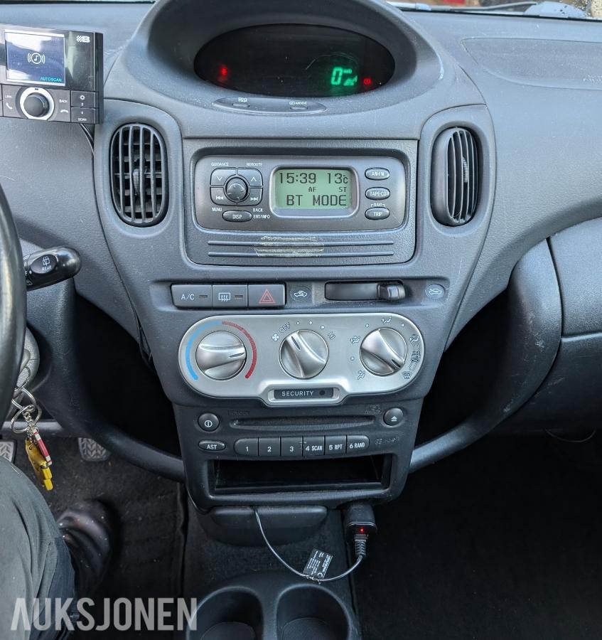 2004 Toyota Yaris Verso 1.4 Diesel, Reparasjonsobjekt/Delebil