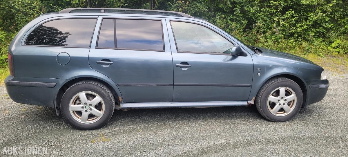 2004 Skoda Octavia 1.9 Diesel 101hk 4X4 Cruisekontroll, Hengerfeste, Soltak