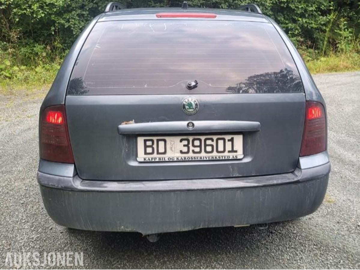 2004 Skoda Octavia 1.9 Diesel 101hk 4X4 Cruisekontroll, Hengerfeste, Soltak
