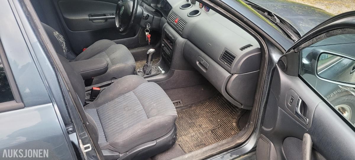 2004 Skoda Octavia 1.9 Diesel 101hk 4X4 Cruisekontroll, Hengerfeste, Soltak