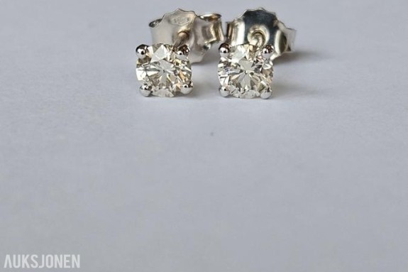 1.01CT ENSTENS DIAMANTØREDOBBER I 14K GULL. HELT NATURLIGE DIAMANTER! TAKSTBREV OG SERTIFIKAT!