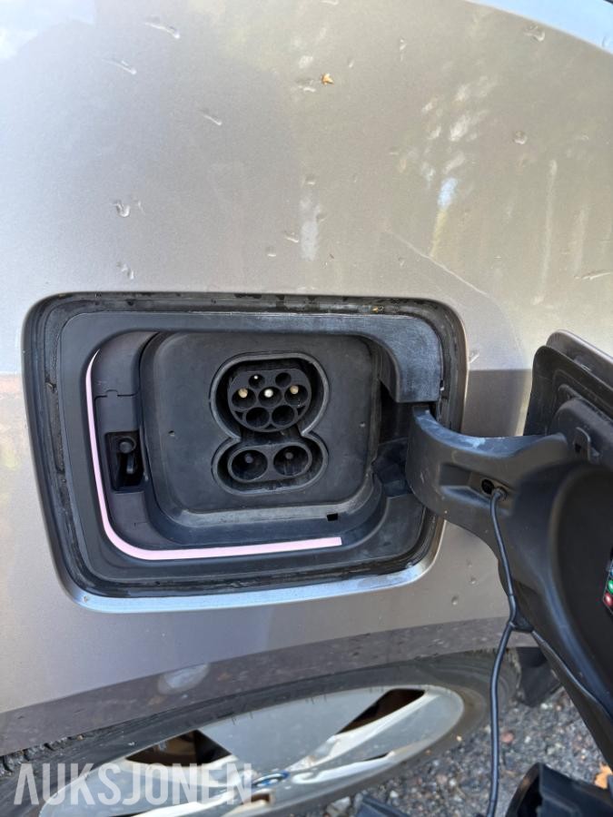 2014 BMW i3, Cruisekontroll, S+V dekk