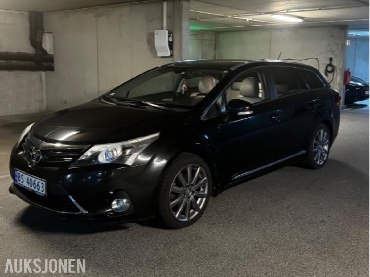 2012 Toyota Avensis 1.8 Bensin 147hk Eexecutive, Automat, Cruisekontroll, Ryggekamera