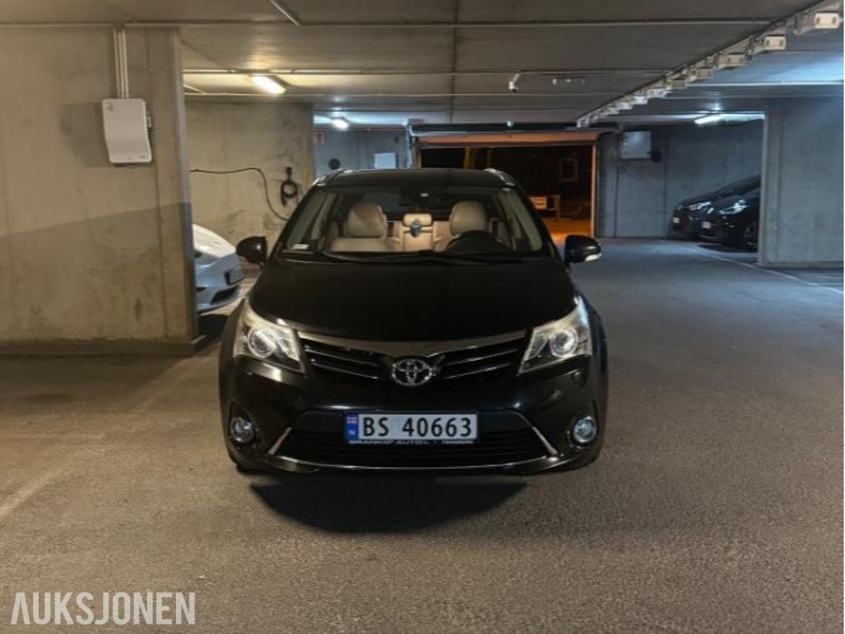 2012 Toyota Avensis 1.8 Bensin 147hk Eexecutive, Automat, Cruisekontroll, Ryggekamera
