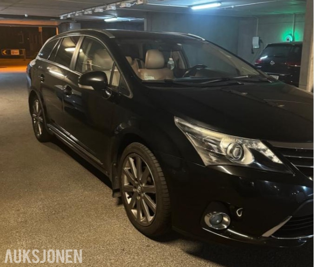 2012 Toyota Avensis 1.8 Bensin 147hk Eexecutive, Automat, Cruisekontroll, Ryggekamera