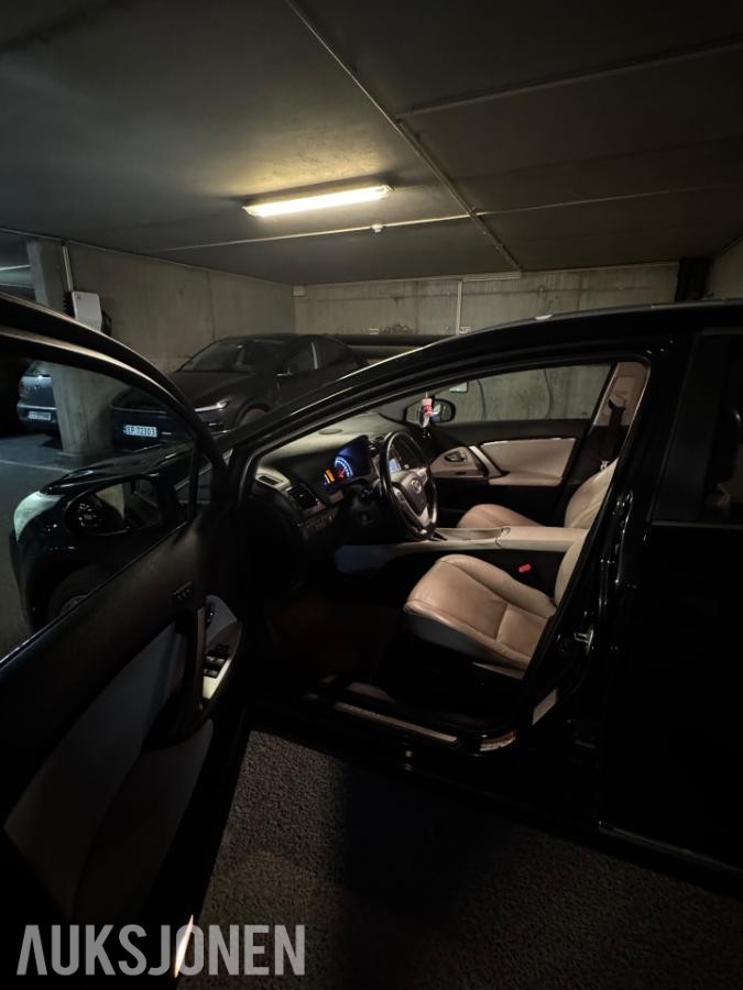2012 Toyota Avensis 1.8 Bensin 147hk Eexecutive, Automat, Cruisekontroll, Ryggekamera
