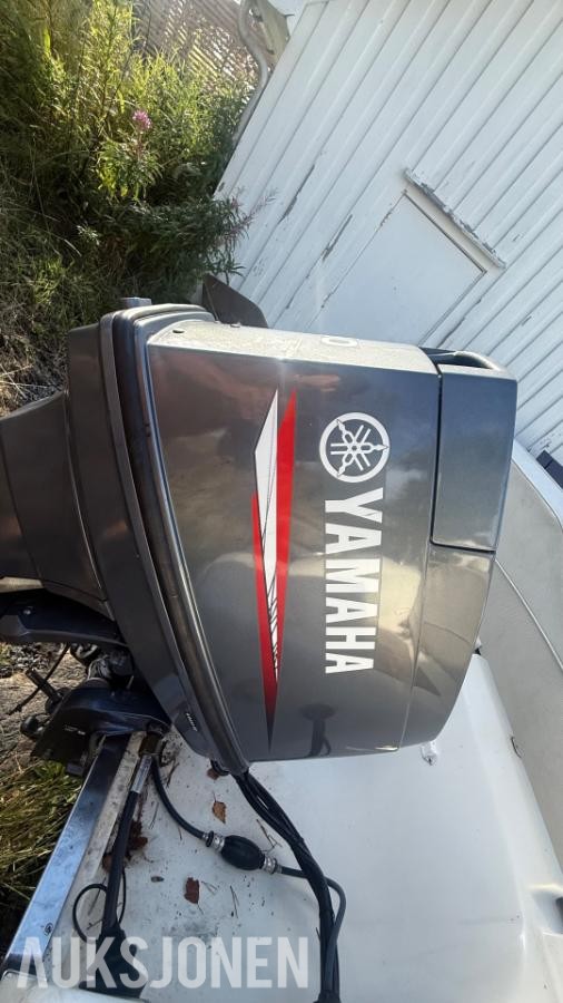 2002 Sessa Islaworada med Yamaha 90hk