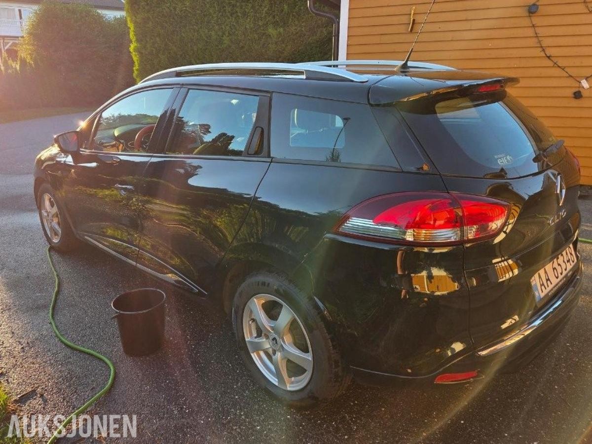 2014 Renault Clio TCe 90hk Nye sommer- og vinterdekk med pigger