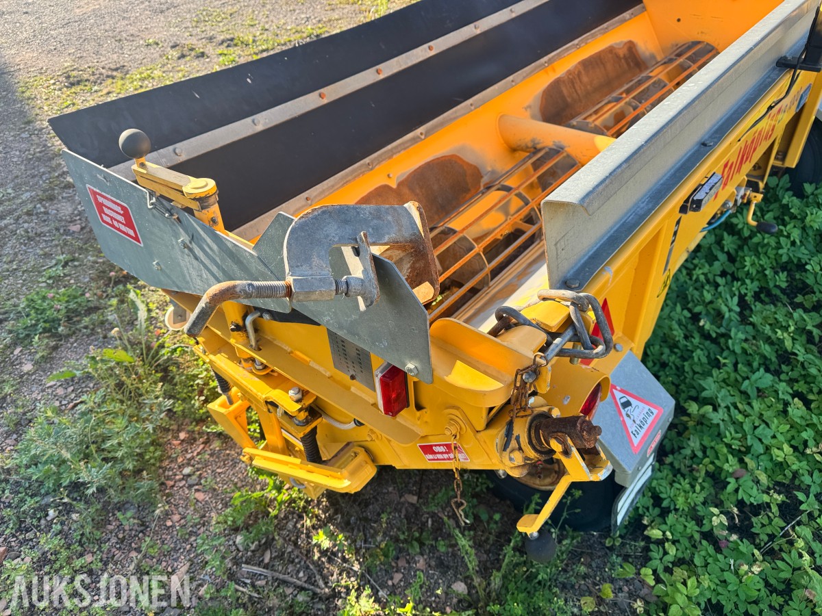 2020 Falköping LB-1000BL spreder for sand og salt
