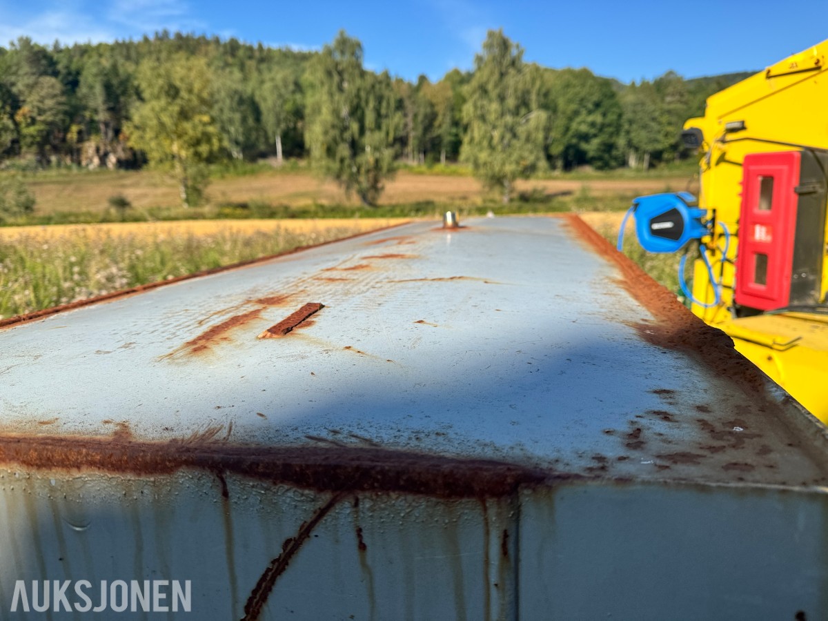Akkumulatortank, ca. 235x70x186 cm