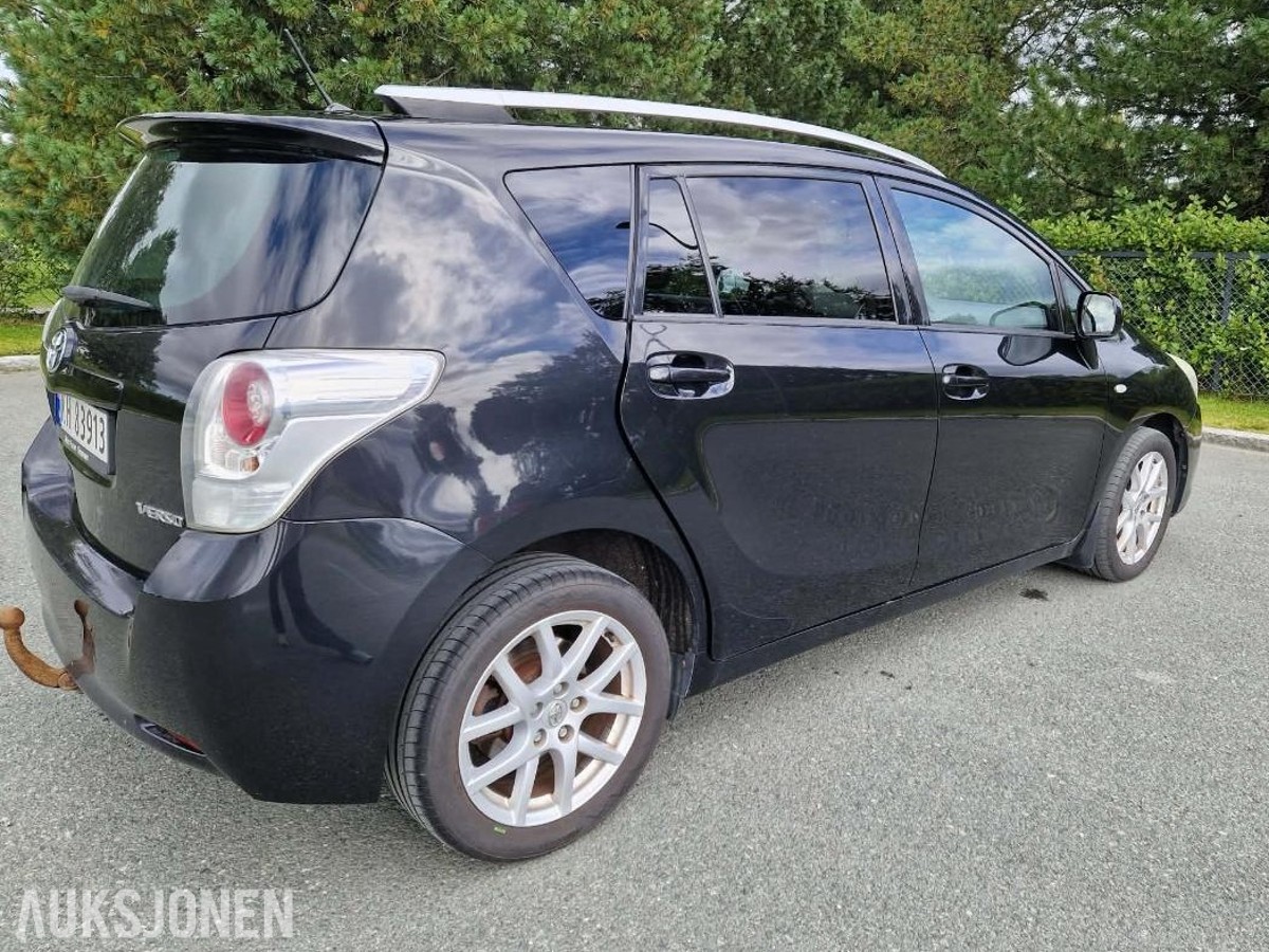 2012 Toyota Verso 2.0 126 hk Hengerfeste Lasteholdere 189 000 km
