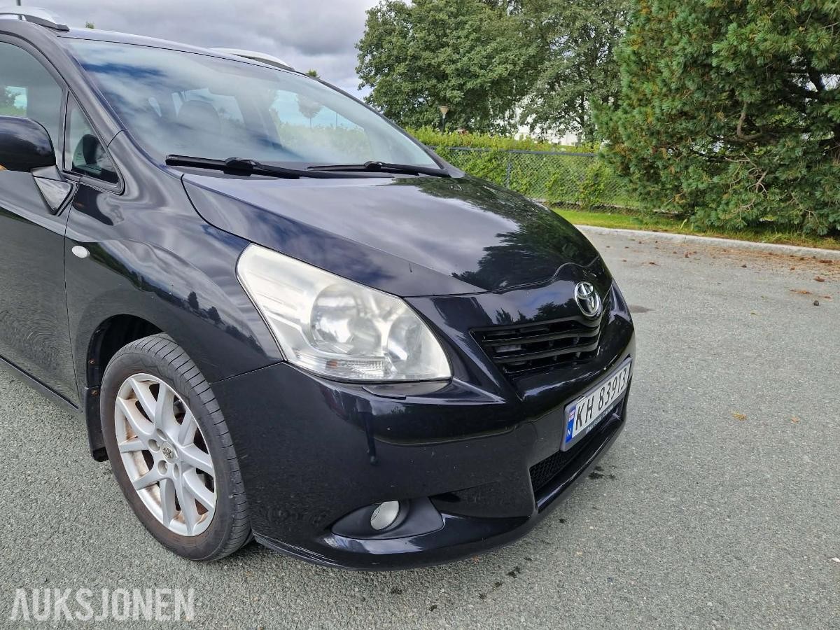 2012 Toyota Verso 2.0 126 hk Hengerfeste Lasteholdere 189 000 km