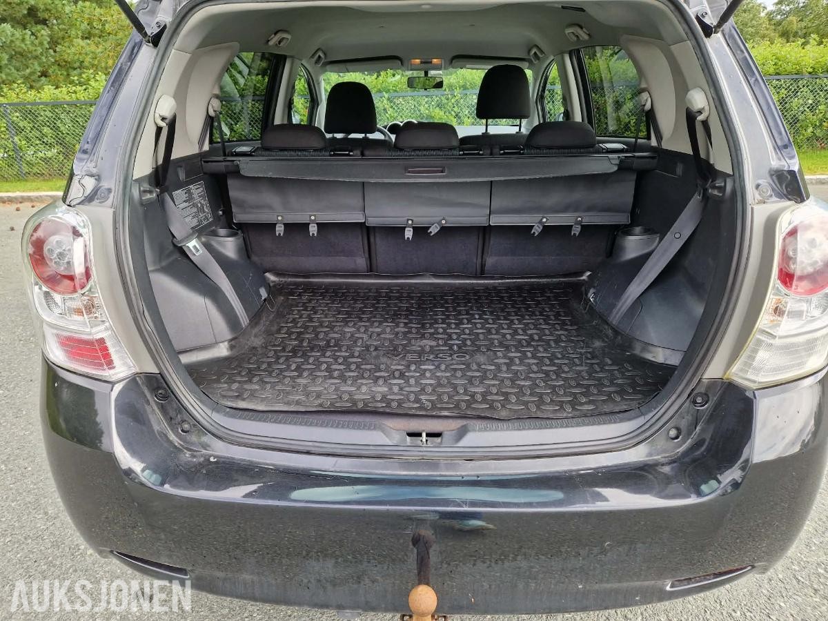 2012 Toyota Verso 2.0 126 hk Hengerfeste Lasteholdere 189 000 km