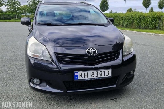 2012 Toyota Verso 2.0 126 hk Hengerfeste Lasteholdere 189 000 km