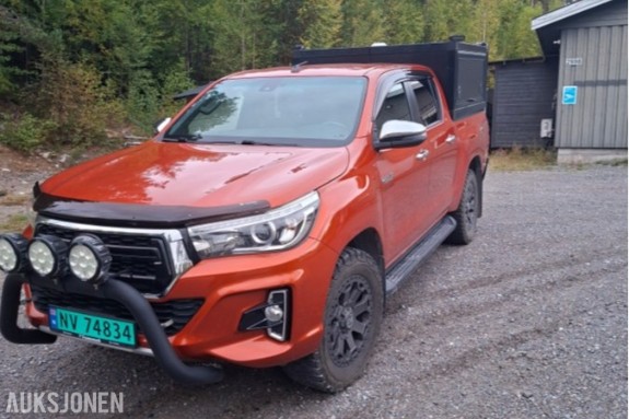 2018 Toyota HiLux 2,4 150hk 4WD Automat 4d, Cruisekontroll, Ryggekamera, Skinninteriør, S+V dekk, EU OK til 02.2028, 170000km