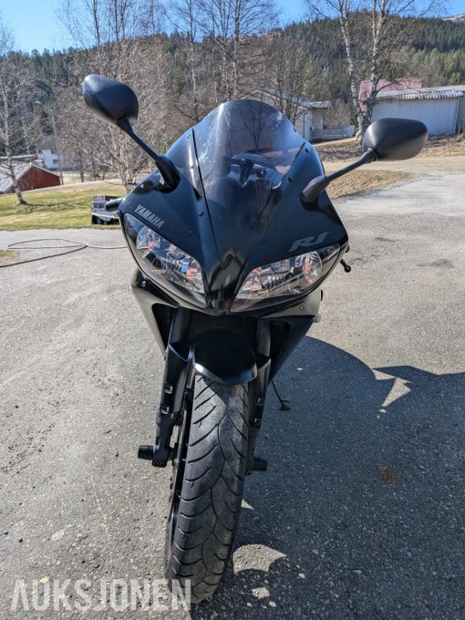 2002 Yamaha YZF-R1