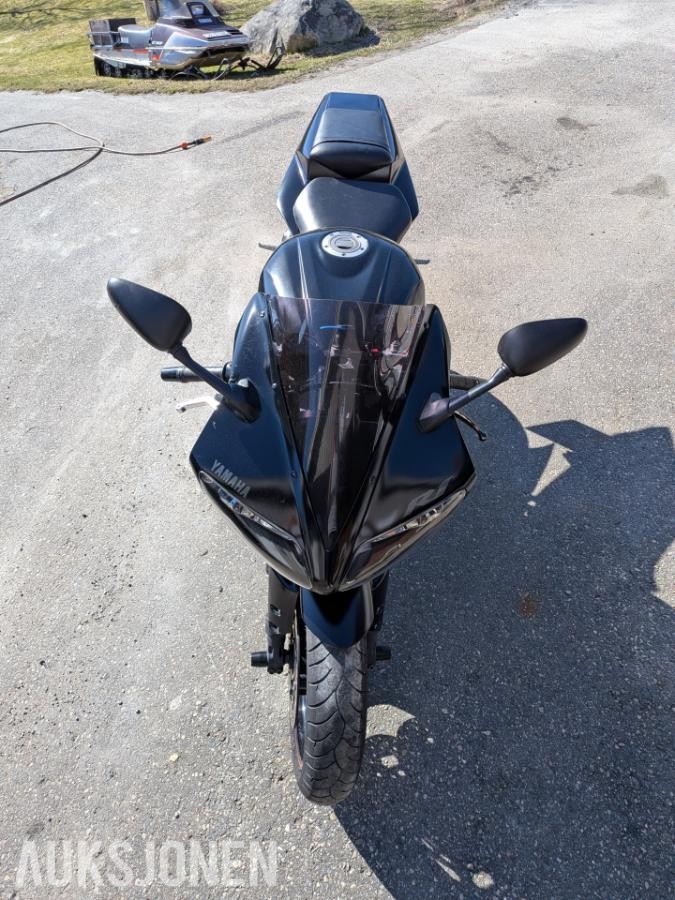 2002 Yamaha YZF-R1