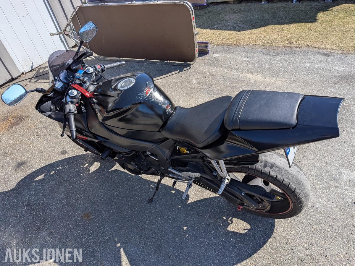 2002 Yamaha YZF-R1