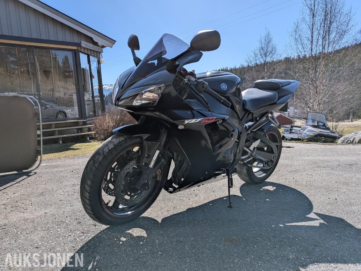 2002 Yamaha YZF-R1
