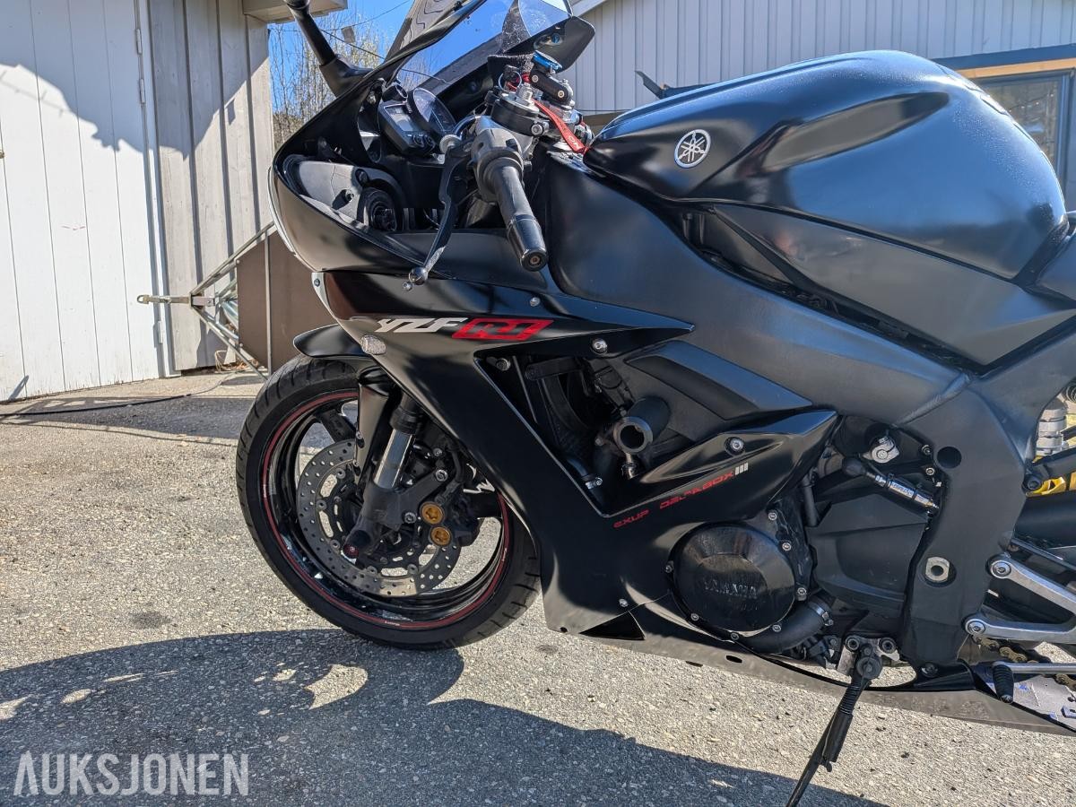 2002 Yamaha YZF-R1