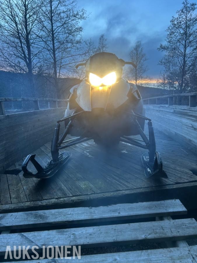 2011 Arctic-cat XF 800 Sno Pro snøscooter