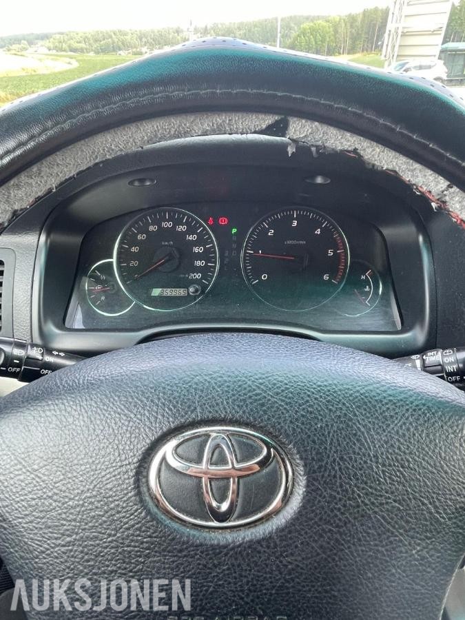 2002 Toyota Land Cruiser 3.0 4WD 163hk 8-seter Automat Hengerfeste