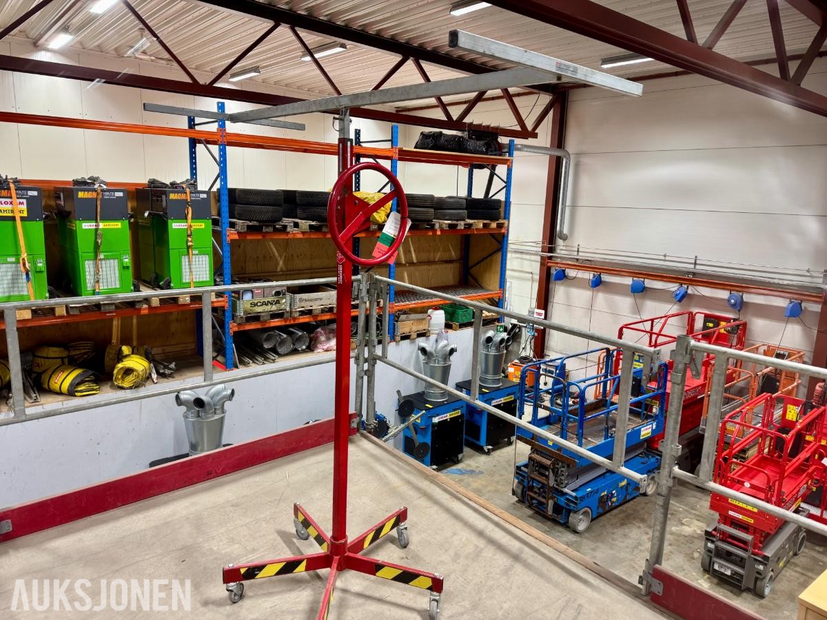 Plateheis med plattform & rekkverk